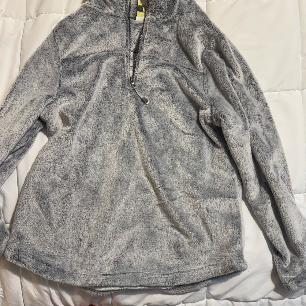 Gray Women’s Pullover Sweater